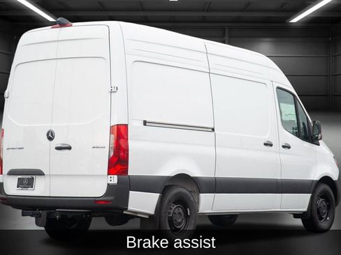 Used 2025 Mercedes-Benz Sprinter 2500 image 13