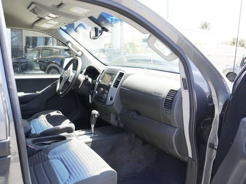 Used 2016 Nissan Frontier SV w/ SV Value Truck Package RWD image 21