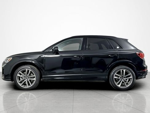 Used 2025 Audi Q3 2.0T Premium w/ Convenience Package image 2