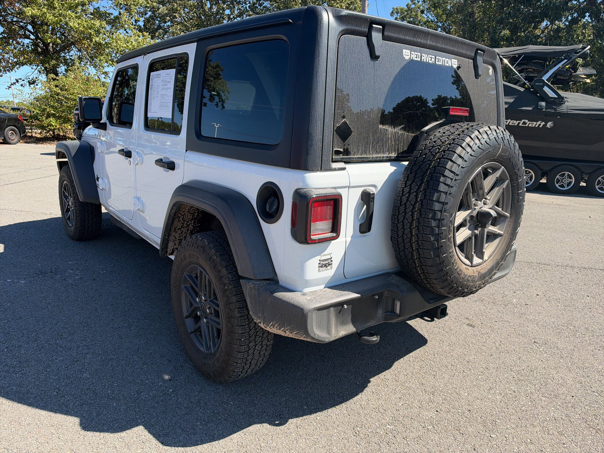 Used 2026 Jeep Wrangler Unlimited Sport AWD/4WD image 4