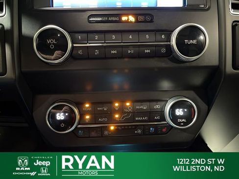 Used 2021 Ford Expedition Max Limited image 28