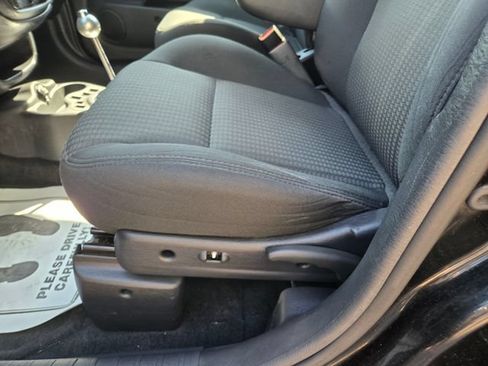 Used 2005 Chrysler PT Cruiser Limited w/ Chrome Accents Group FWD image 13