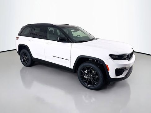 New 2025 Jeep Grand Cherokee Limited image 1
