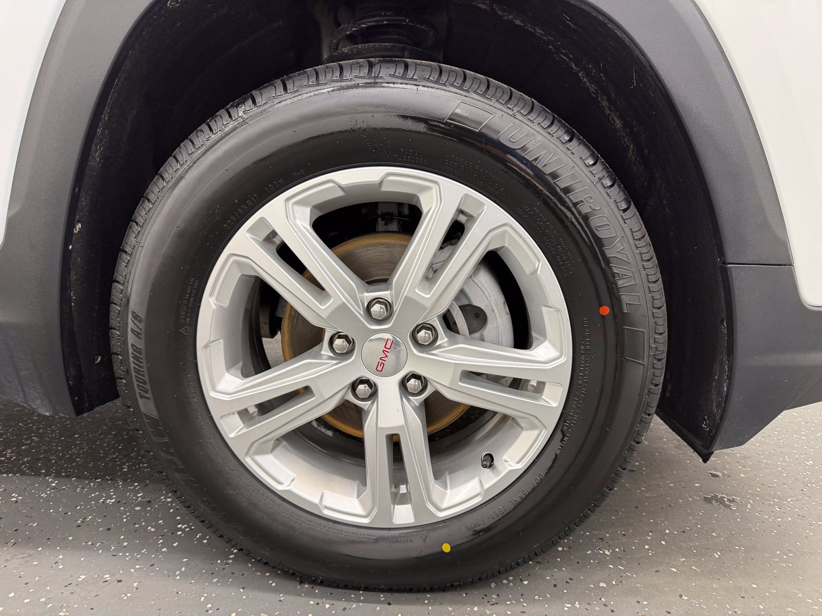 Used 2024 GMC Terrain SLE AWD/4WD image 21