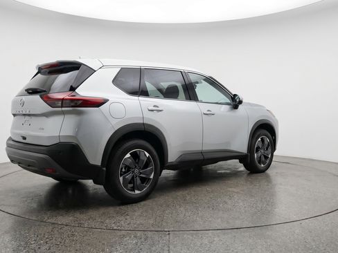 Used 2025 Nissan Rogue SV FWD image 9
