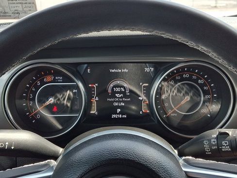 Used 2023 Jeep Wrangler Unlimited Sahara w/ Cold Weather Group AWD/4WD image 20