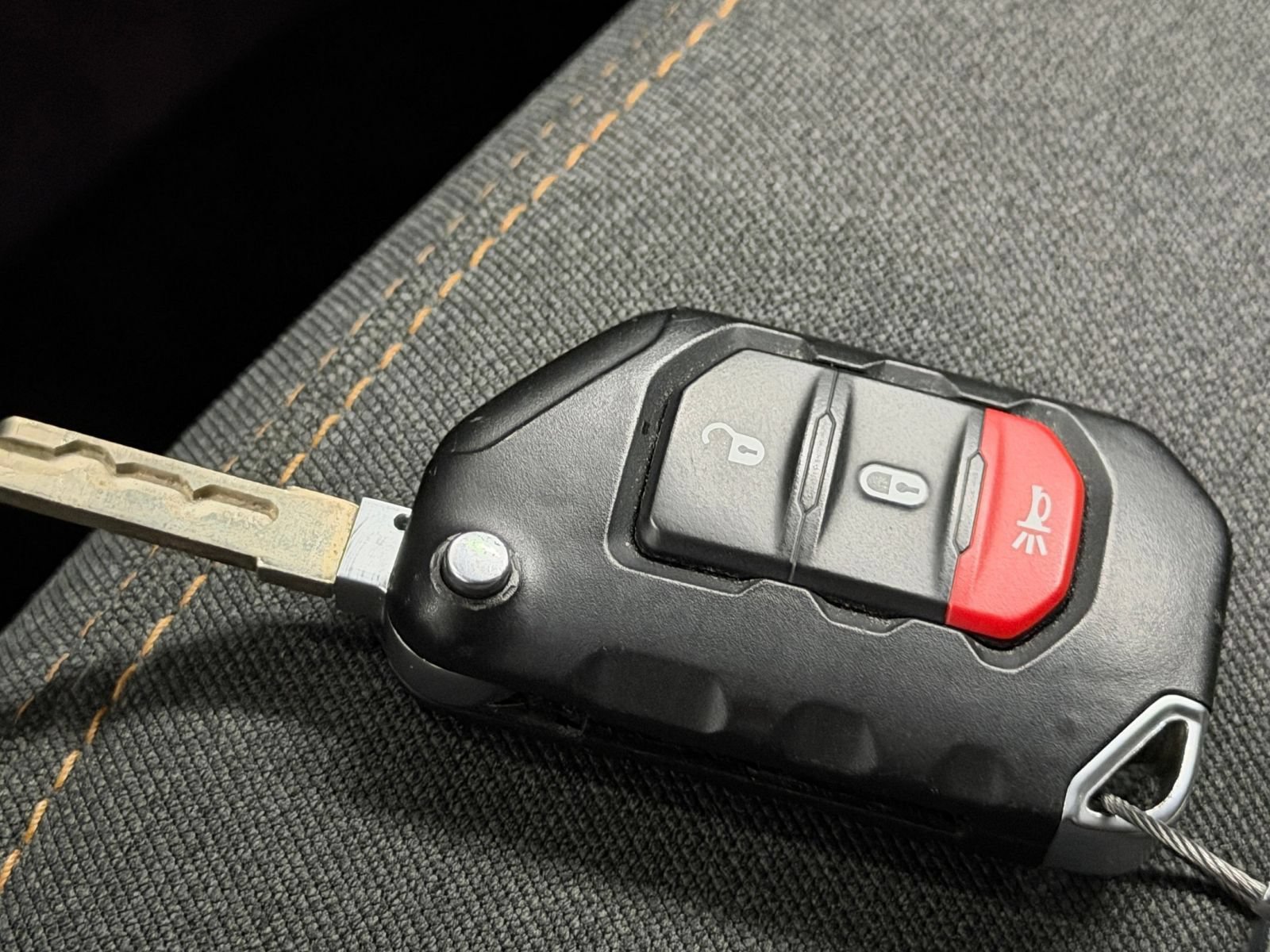 Used 2025 Jeep Wrangler Unlimited Sport AWD/4WD image 20