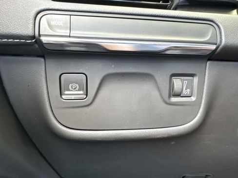 Used 2023 Cadillac Escalade ESV Luxury RWD image 21