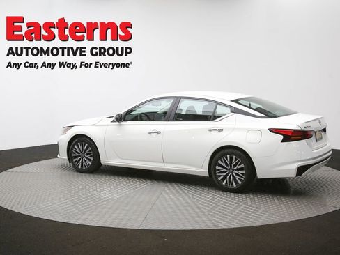 Used 2025 Nissan Altima 2.5 SV image 63