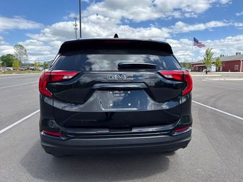 Used 2020 GMC Terrain SLE w/ Driver Convenience Package FWD image 5