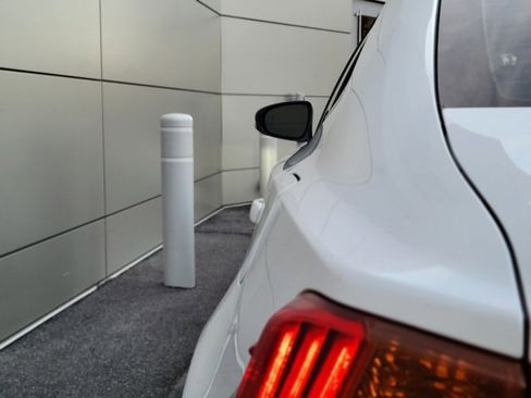 Used 2018 Lexus IS 300 AWD image 40