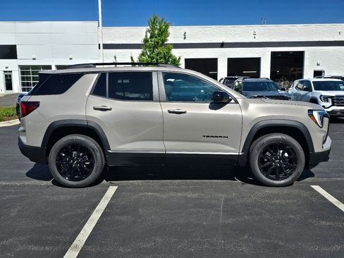 New 2026 GMC Terrain Elevation w/ Elevation Premium Package AWD/4WD image 10