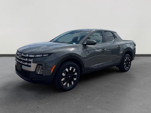 Used 2025 Hyundai Santa Cruz SE FWD image 1