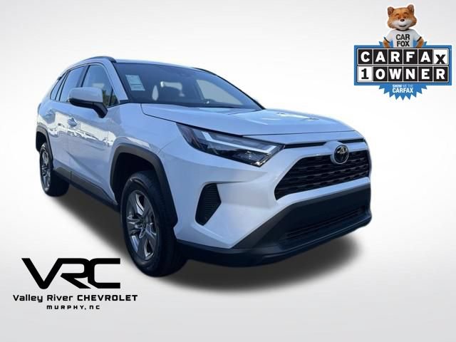 Used 2025 Toyota RAV4 XLE FWD image 1