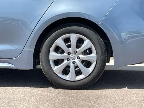 Used 2025 Toyota Corolla LE FWD image 19