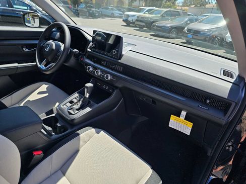 Used 2025 Honda CR-V EX image 11