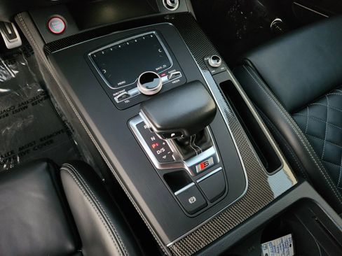 Used 2018 Audi SQ5 Premium Plus w/ Navigation Package image 12