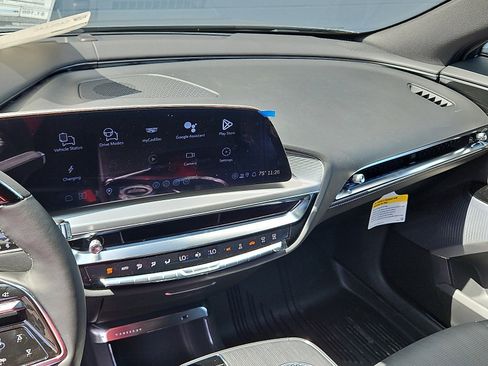 New 2026 Cadillac Lyriq V w/ LPO, Floor Liner Package image 17