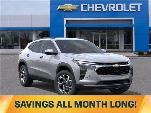 New 2026 Chevrolet Trax LT w/ Driver Confidence Package FWD image 7