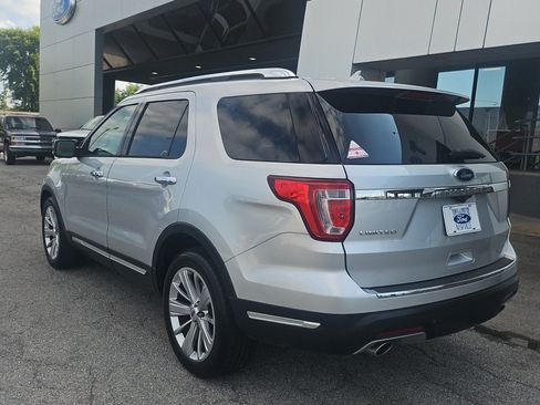 Used 2019 Ford Explorer Limited w/ Class III Trailer Tow Package FWD image 3