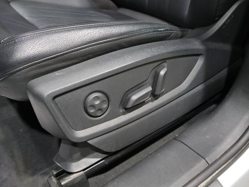 Used 2020 Audi Q5 2.0T Premium w/ Convenience Package image 13