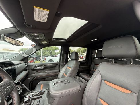 Used 2022 GMC Sierra 1500 AT4 w/ AT4 Premium Package AWD/4WD image 27