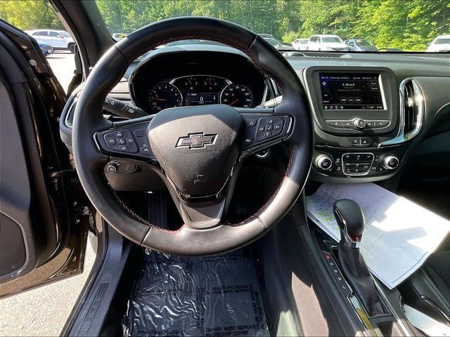 Used 2023 Chevrolet Equinox RS w/ LPO, Cargo Package AWD/4WD image 17