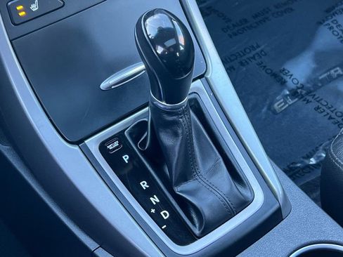 Used 2015 Hyundai Elantra Sport image 17