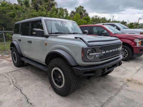 Certified 2022 Ford Bronco Badlands AWD/4WD image 2