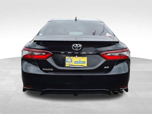Used 2022 Toyota Camry SE image 7