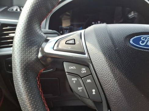 Certified 2024 Ford Edge ST-Line AWD/4WD image 14