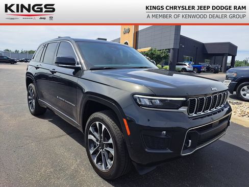 Used 2023 Jeep Grand Cherokee Overland AWD/4WD image 1