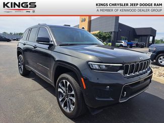 Used 2023 Jeep Grand Cherokee Overland AWD/4WD video 1