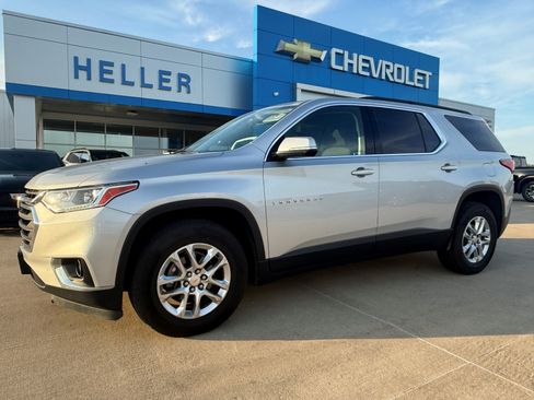 Used 2020 Chevrolet Traverse LT FWD image 3