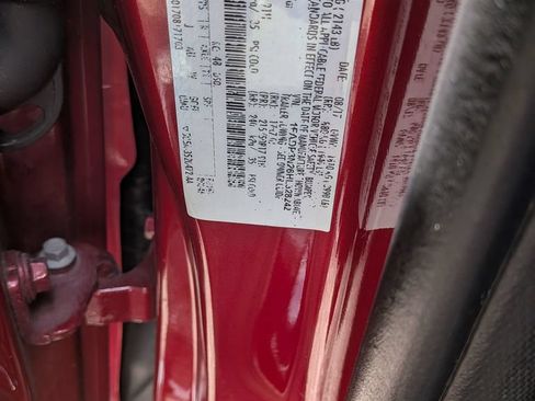 Used 2017 Ford Focus Titanium FWD image 8