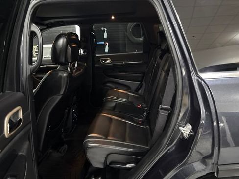 Used 2016 Jeep Grand Cherokee Limited w/ Luxury Group II AWD/4WD image 35