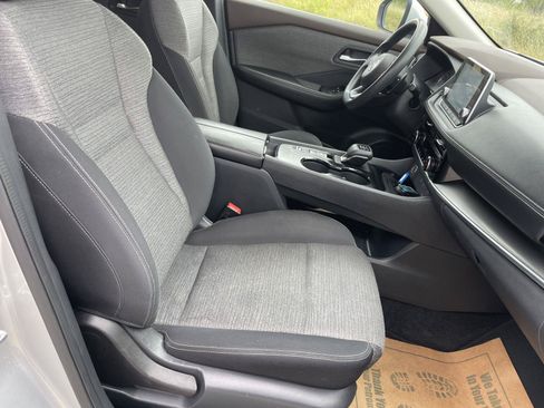 Used 2021 Nissan Rogue SV FWD image 29