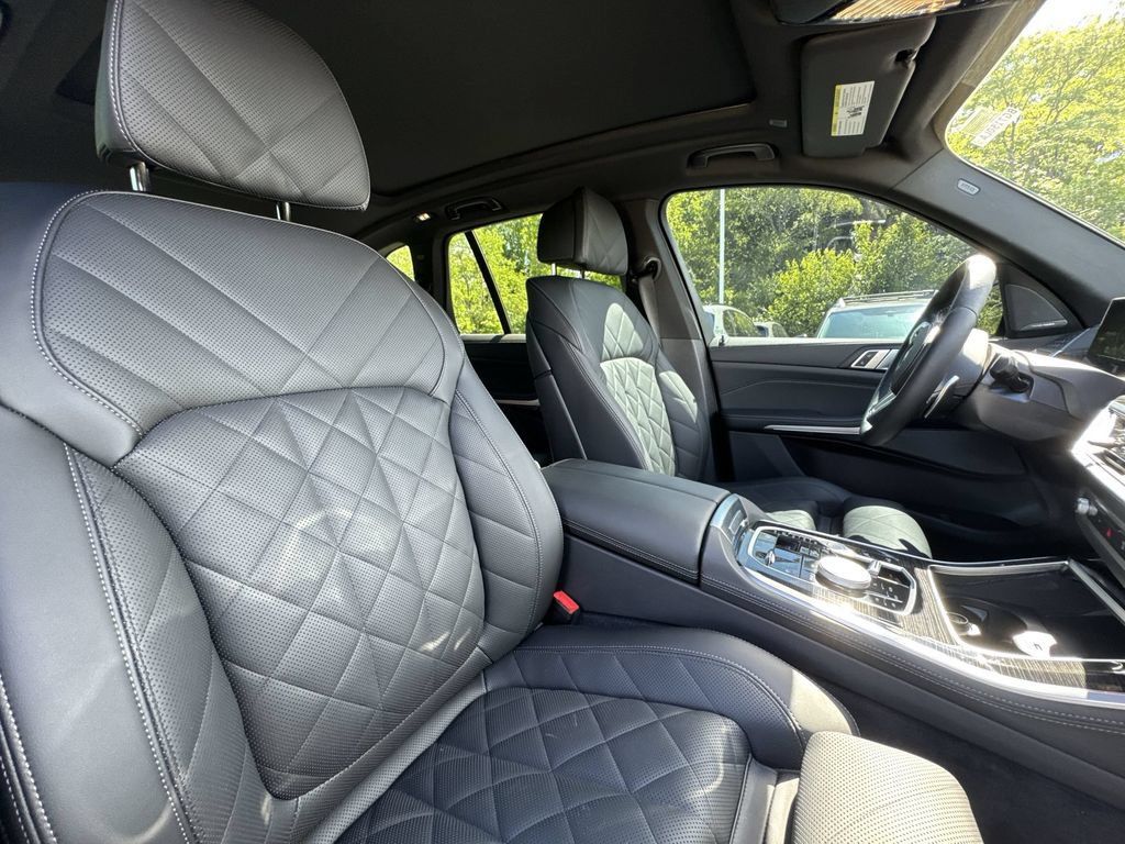 Used 2025 BMW X5 M60i w/ Climate Comfort Package AWD/4WD image 27