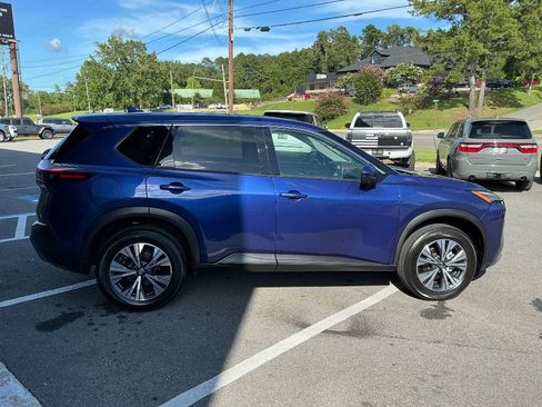 Used 2021 Nissan Rogue SV FWD image 7