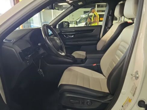 Used 2023 Honda CR-V Sport Touring image 9