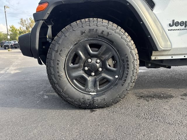Used 2023 Jeep Wrangler Unlimited Sport AWD/4WD image 4