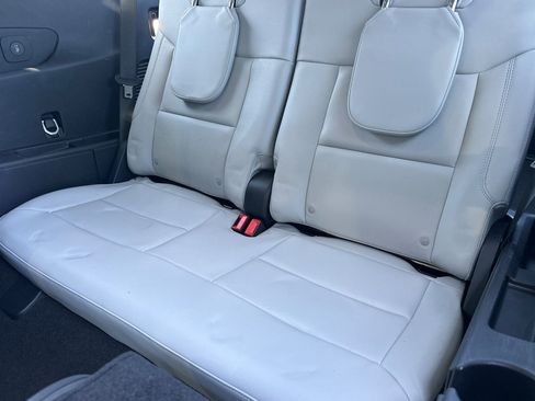 Used 2025 Ford Explorer Platinum w/ Ultimate Package image 12