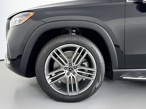 New 2026 Mercedes-Benz GLS 450 4MATIC image 10