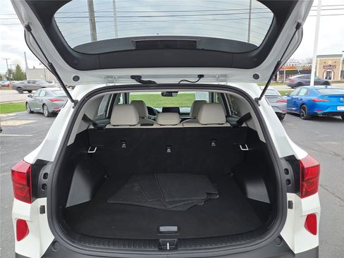 Used 2023 Kia Seltos EX image 31