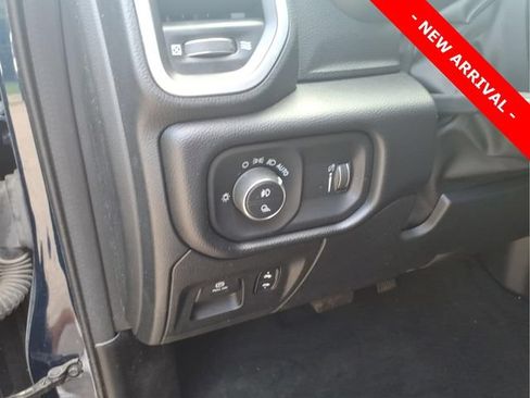 Used 2022 RAM 1500 Big Horn AWD/4WD image 21