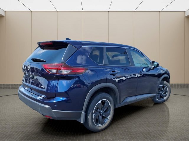 Used 2025 Nissan Rogue SV AWD/4WD image 22