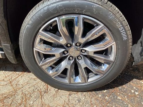 New 2025 GMC Sierra 1500 Denali w/ Denali Reserve Package image 11