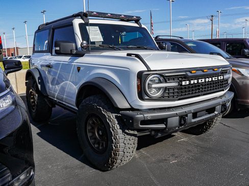 Used 2021 Ford Bronco Badlands AWD/4WD image 2