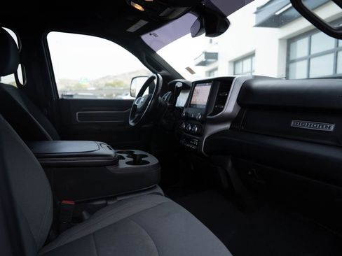 Used 2022 RAM 2500 Big Horn AWD/4WD image 20