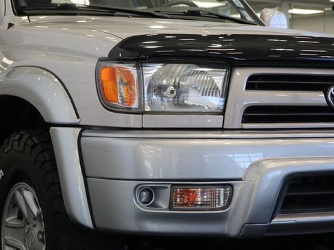 Used 2000 Toyota 4Runner Limited AWD/4WD image 13